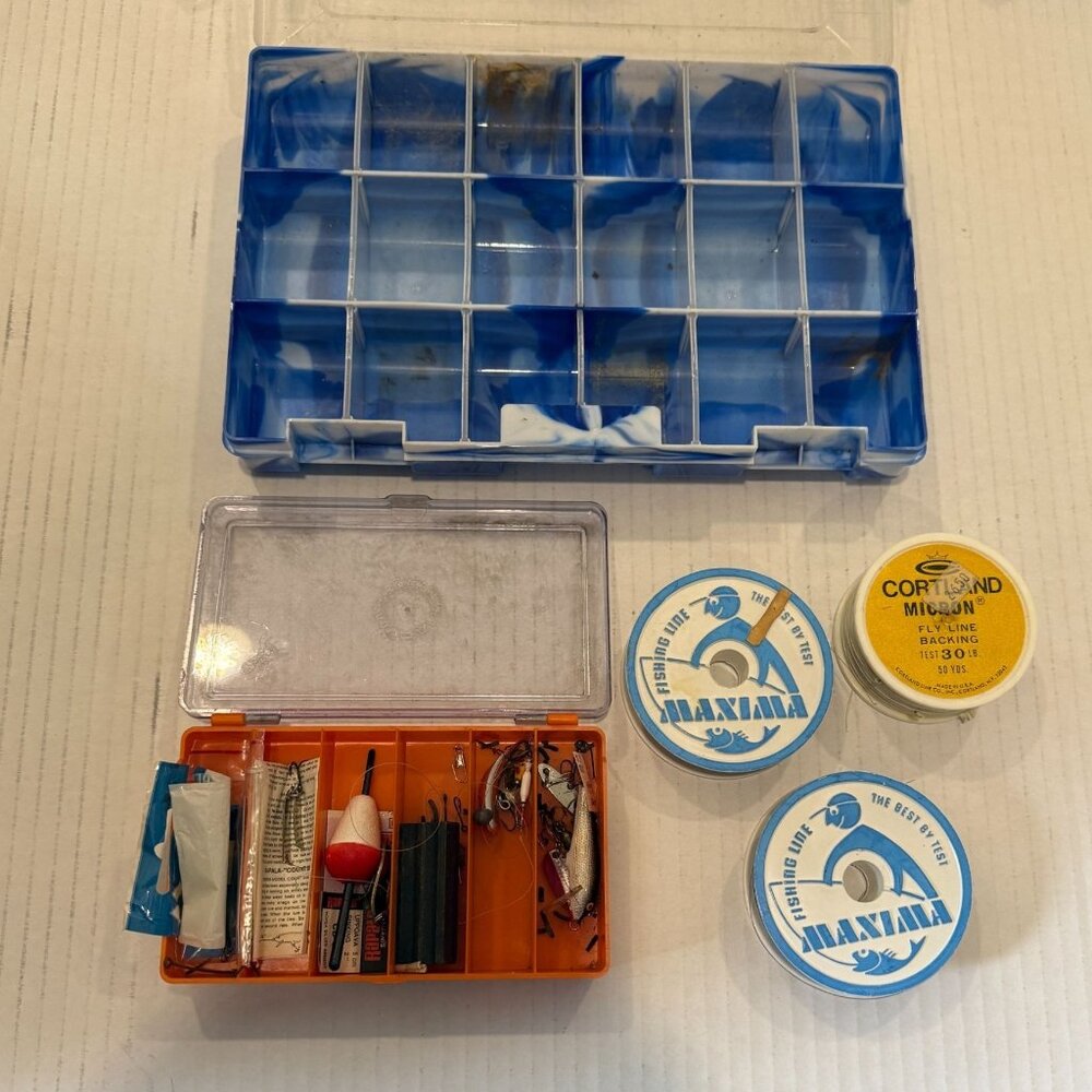 Fishing Tackle Box With Cortland Micron Fly Line & Maxima Leader Spools Lot 1